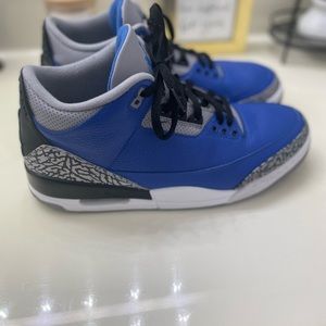 JORDAN 3 “Royal”